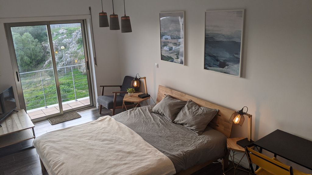 Sesimbra 3BDR Apartment W/Terrace by LovelyStay