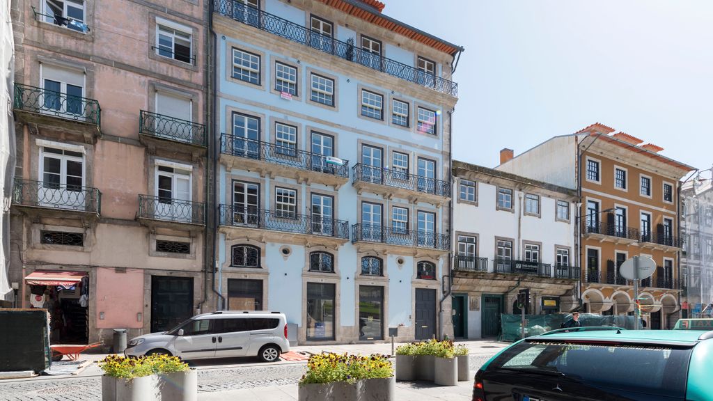 Ribeira Old Town Charming Flat w/ AC by LovelyStay