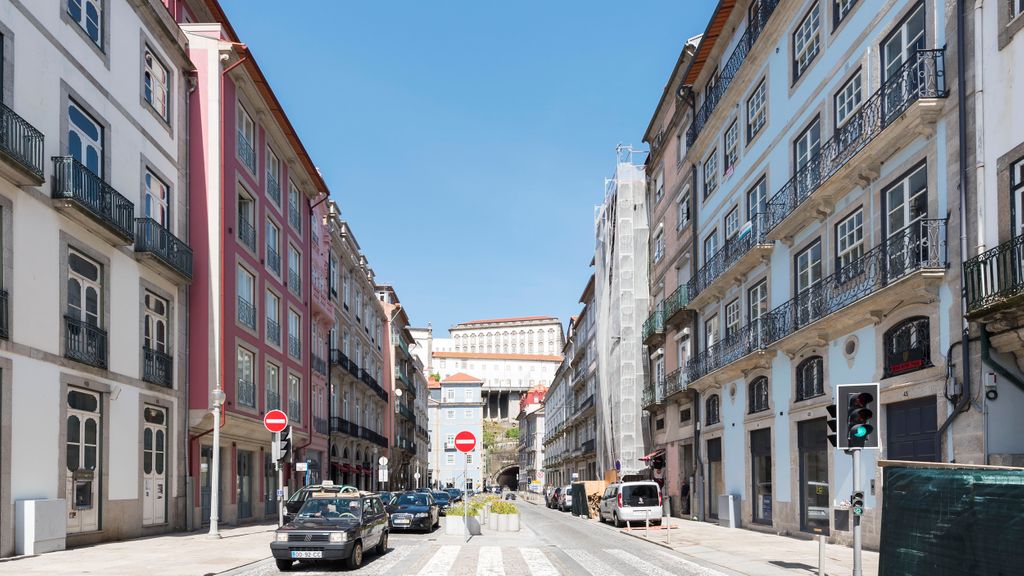 Ribeira Old Town Charming Flat w/ AC by LovelyStay