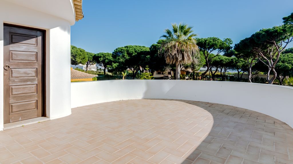 Villa Mimi by LovelyStay