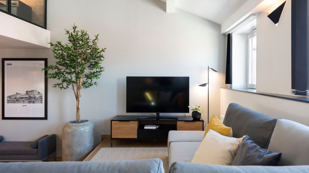 Modern Loft w/ AC in Downtown Porto by LovelyStay