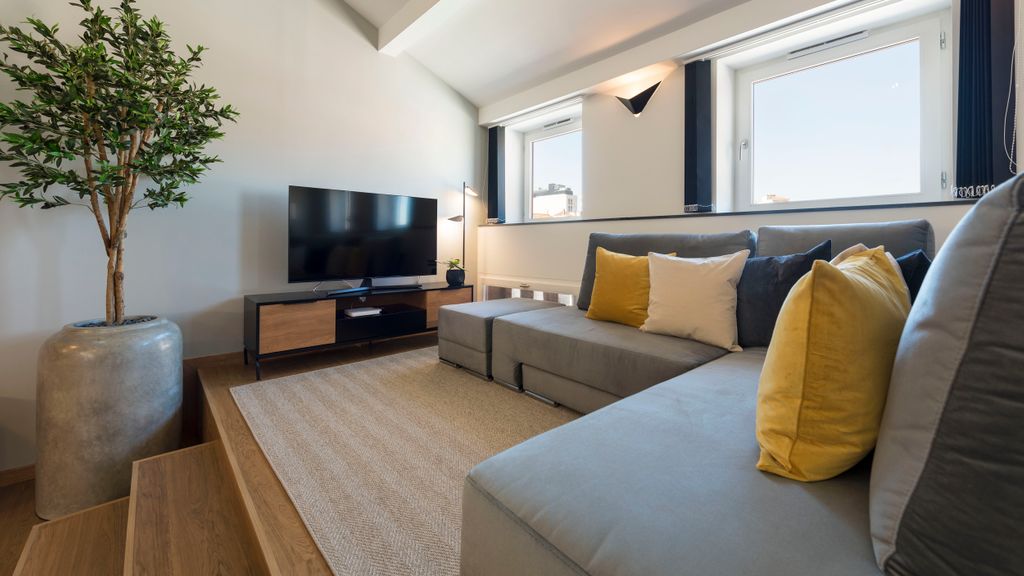 Modern Loft w/ AC in Downtown Porto by LovelyStay
