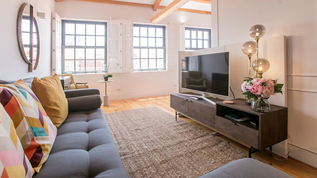 Newly Renovated Central Loft w/ AC by LovelyStay