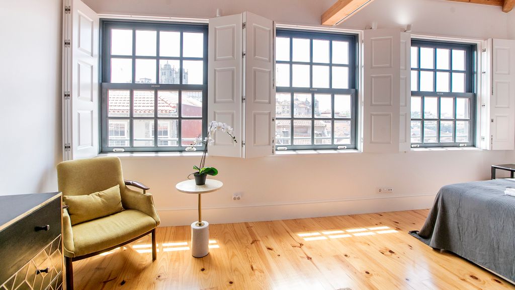 Newly Renovated Central Loft w/ AC by LovelyStay