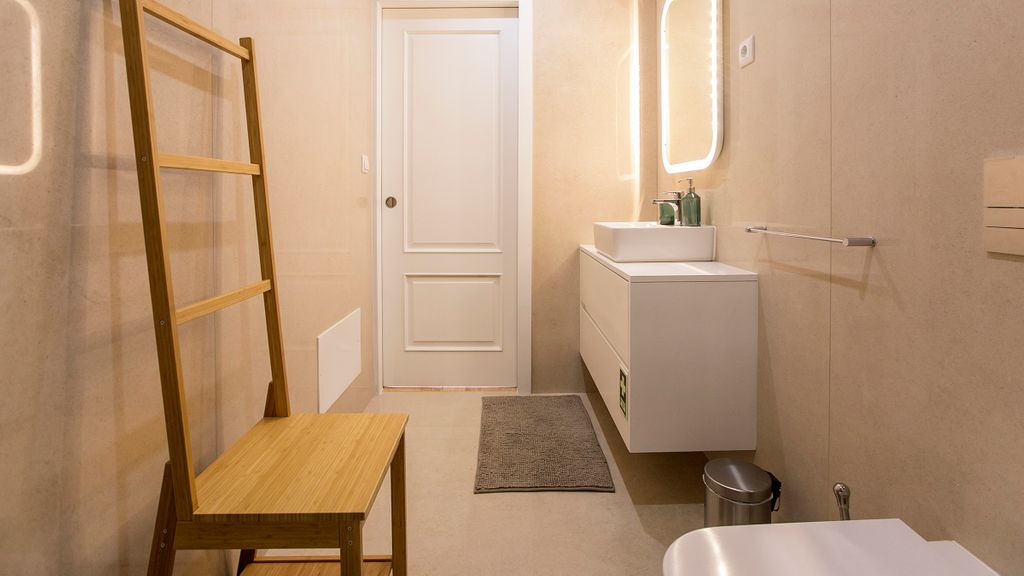 Newly Renovated Central Loft w/ AC by LovelyStay