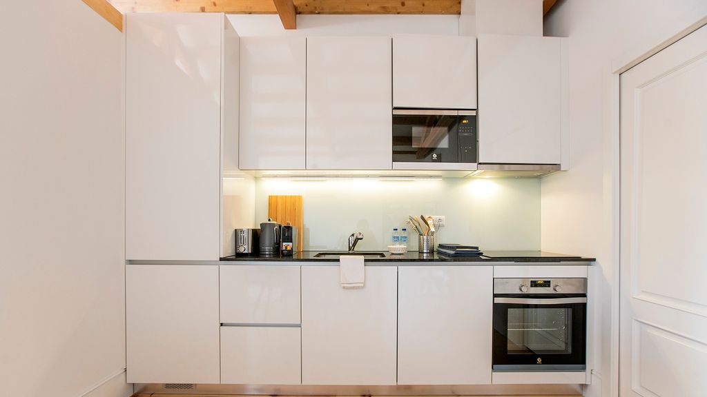 Newly Renovated Central Loft w/ AC by LovelyStay