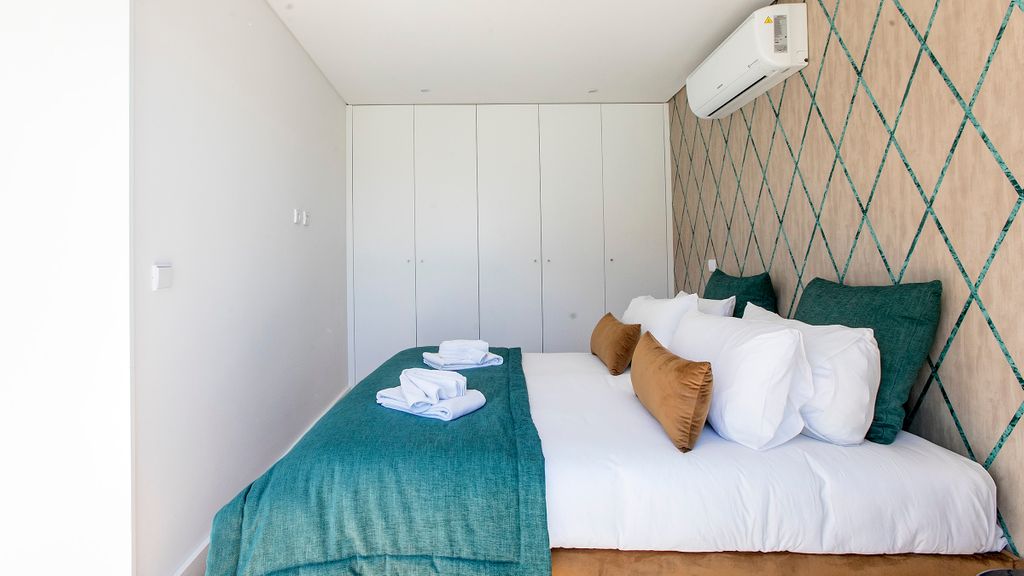 Luminous Premium Loft w/AC & Terrace by LovelyStay