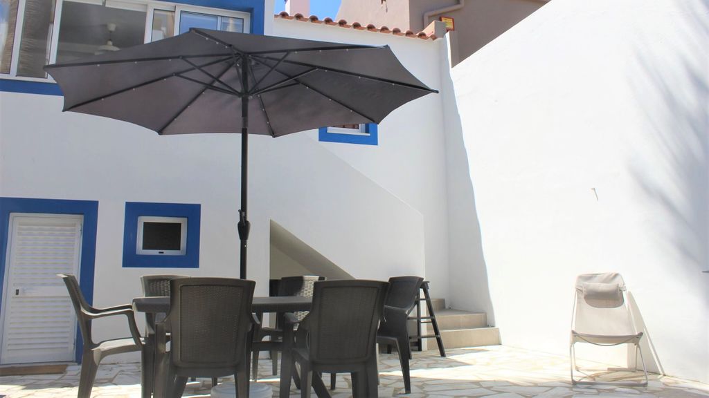 Casa Palmeira Azul by LovelyStay