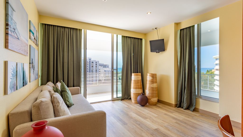 Divine Marina Apartment W/ Pool & Garden by LovelyStay